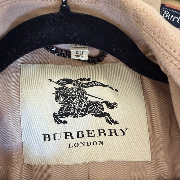 Rare Find - BURBERRY London Wool Cashmere Camel Trench Coat - USA 6 // UK 8 - Picture 6 of 9